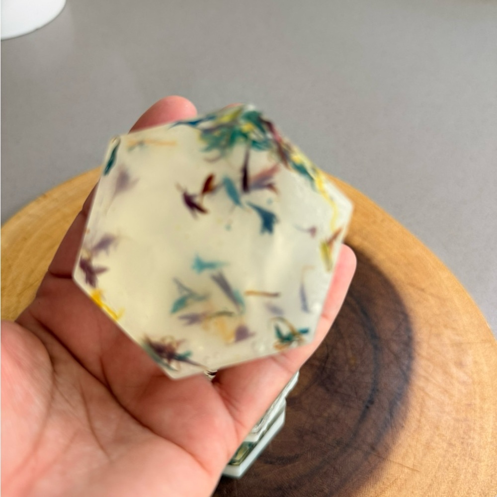 Homemade soaps bundle . - Picture 3 of 5